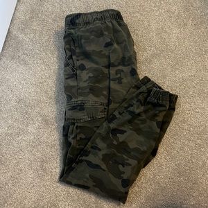 BOYS OLD NAVY CAMO CARGO PANTS | BOYS XL 14-16